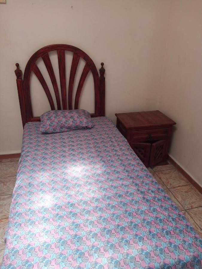 Hôtel Quiroz House à León de los Aldamas Extérieur photo